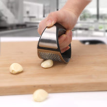 Load image into Gallery viewer, Garlic Grinding Cooking Tool