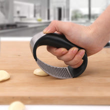 Load image into Gallery viewer, Garlic Grinding Cooking Tool
