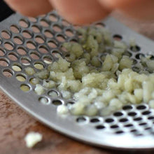 Load image into Gallery viewer, Garlic Press Chopper and Crusher