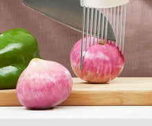 Load image into Gallery viewer, Handy Stainless Steel Onion Cutter Holder