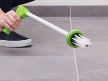 Load image into Gallery viewer, Long-Handled Critter Catcher